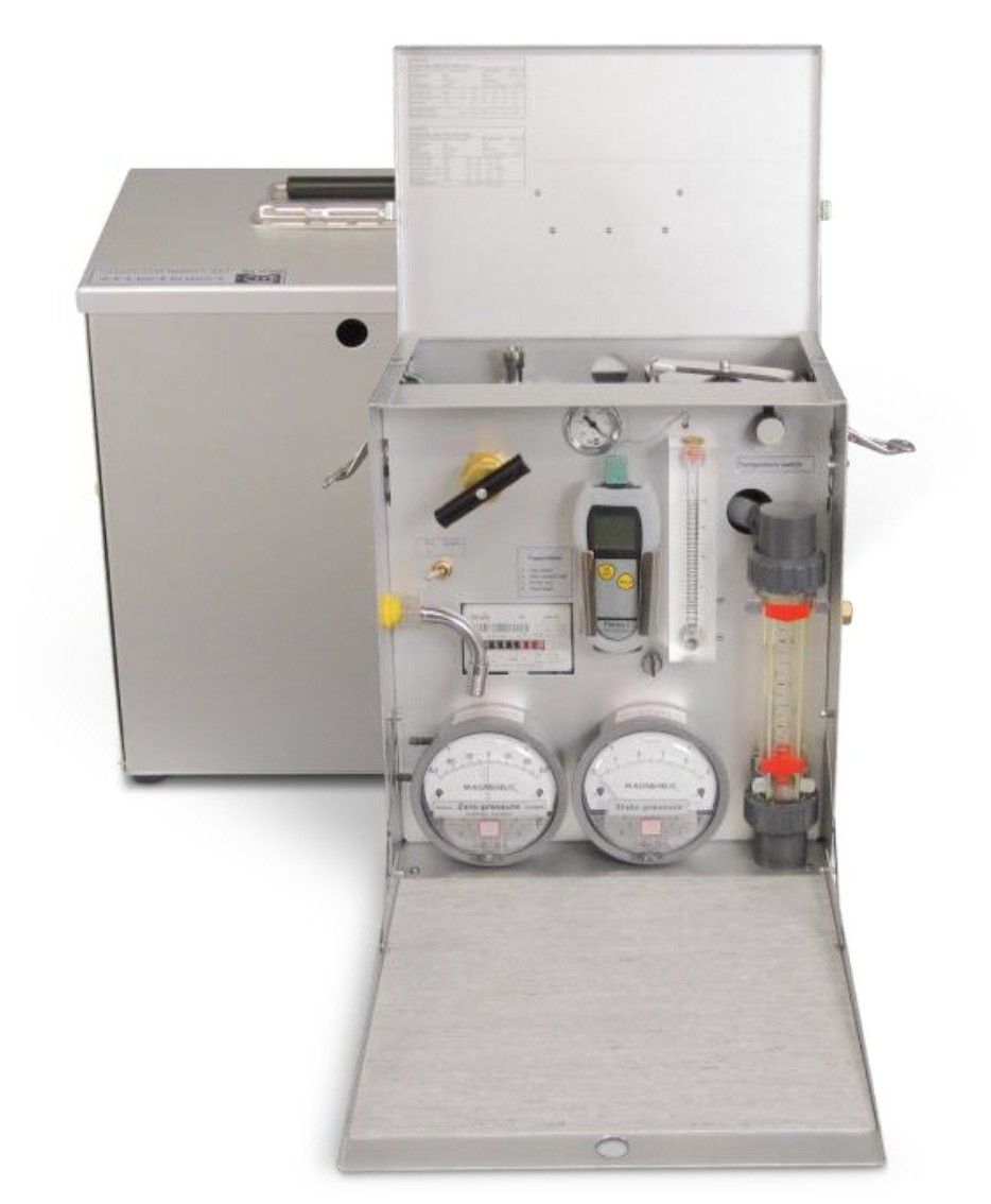 The CU-6-DX control unit with the door open