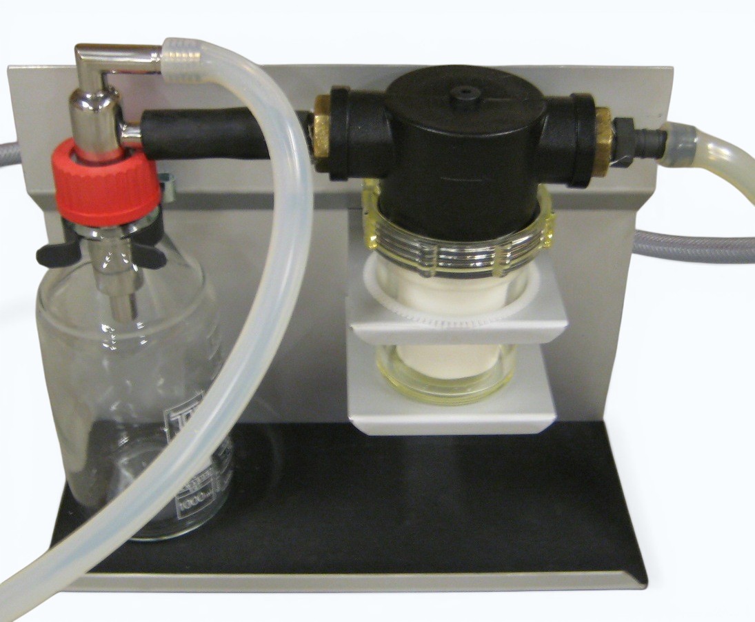 Protective condensate separator and filter unit placed upstream